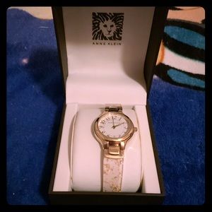 Anne Klein watch🌟💞